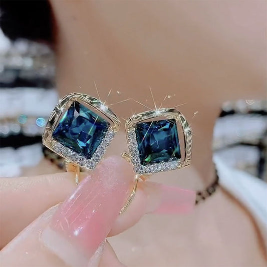 "Gleam Geometry – Luxe Stud Earrings"
