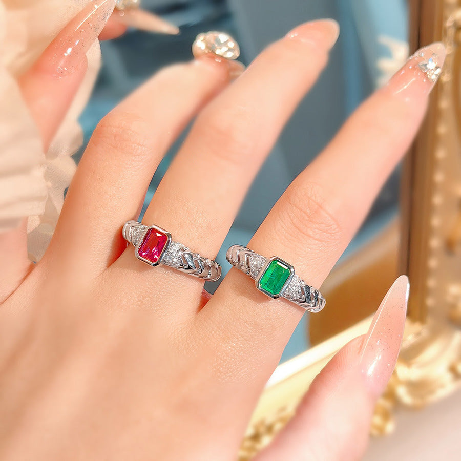 "Retro Rouge – Gemstone Statement Ring"