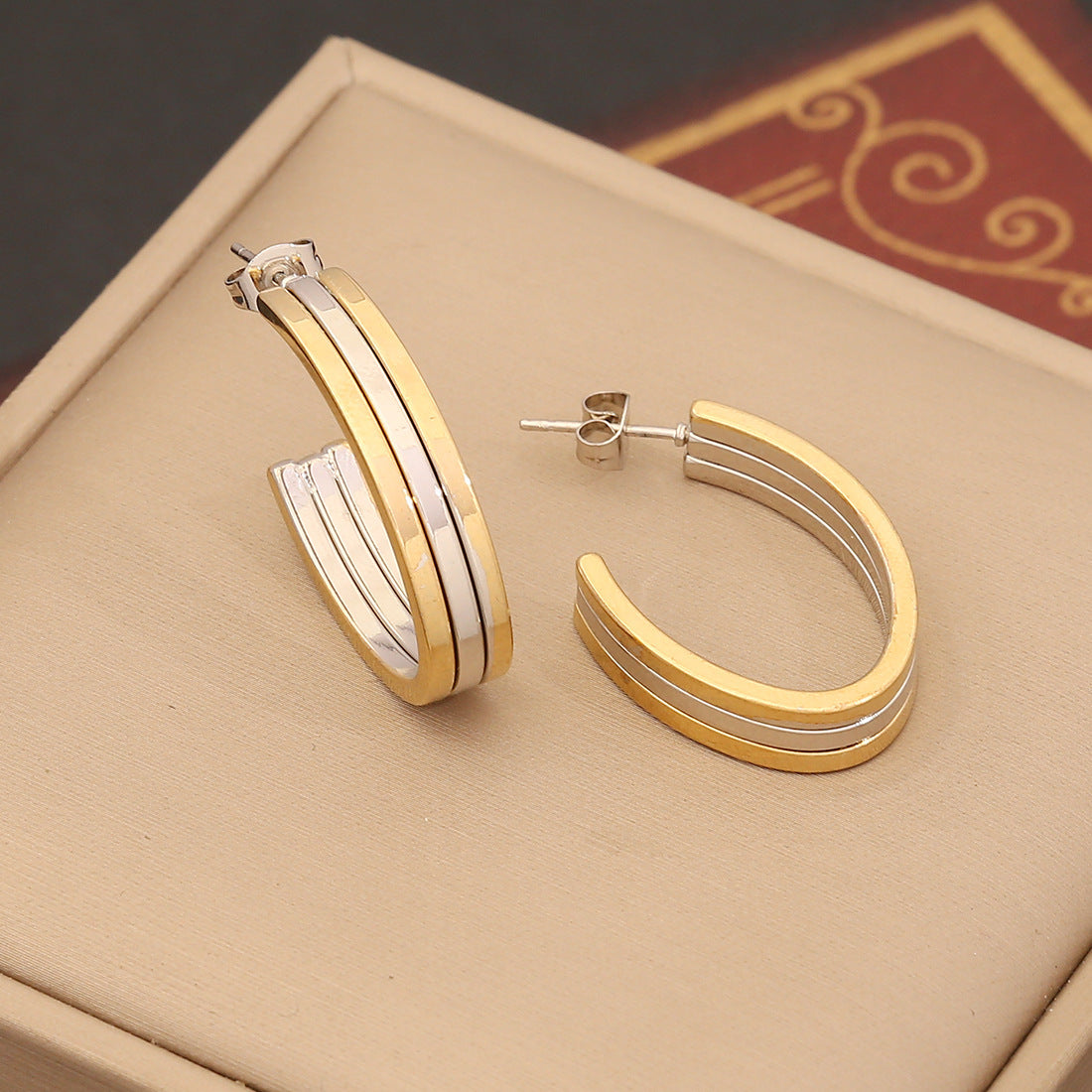 "Quad Luxe – Geometric Hoop Earrings"